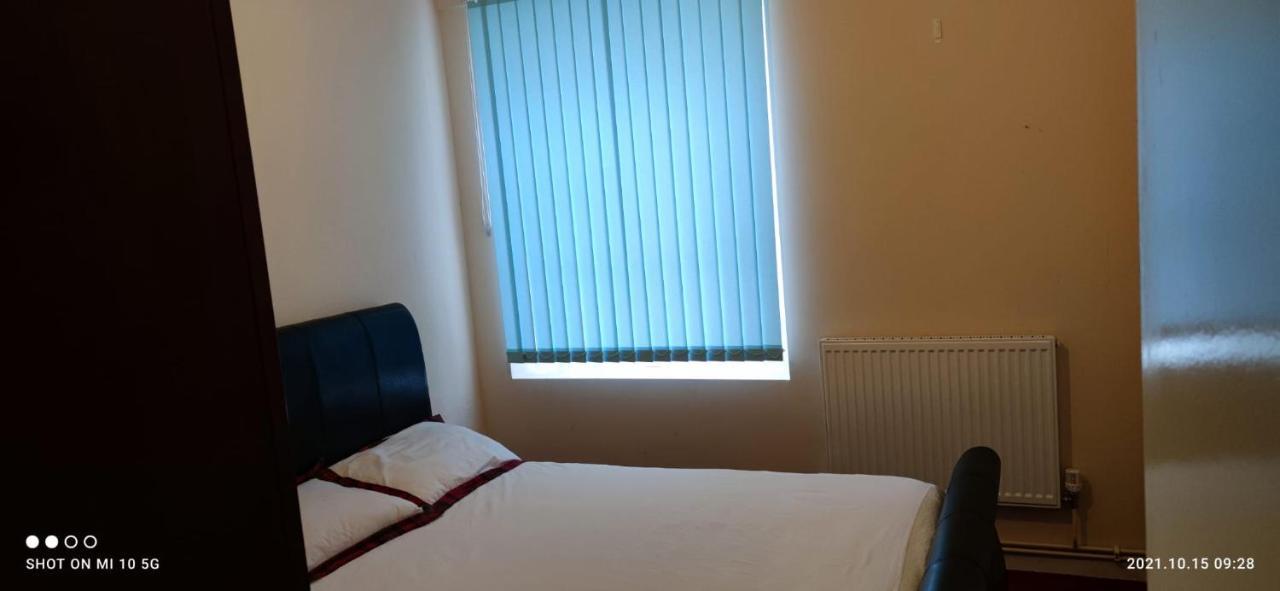 Nice Double Bedroom At Streatham Place London Bagian luar foto